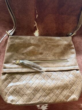 Quilted Panel Tan Crossbody Bag with Zip Pocket